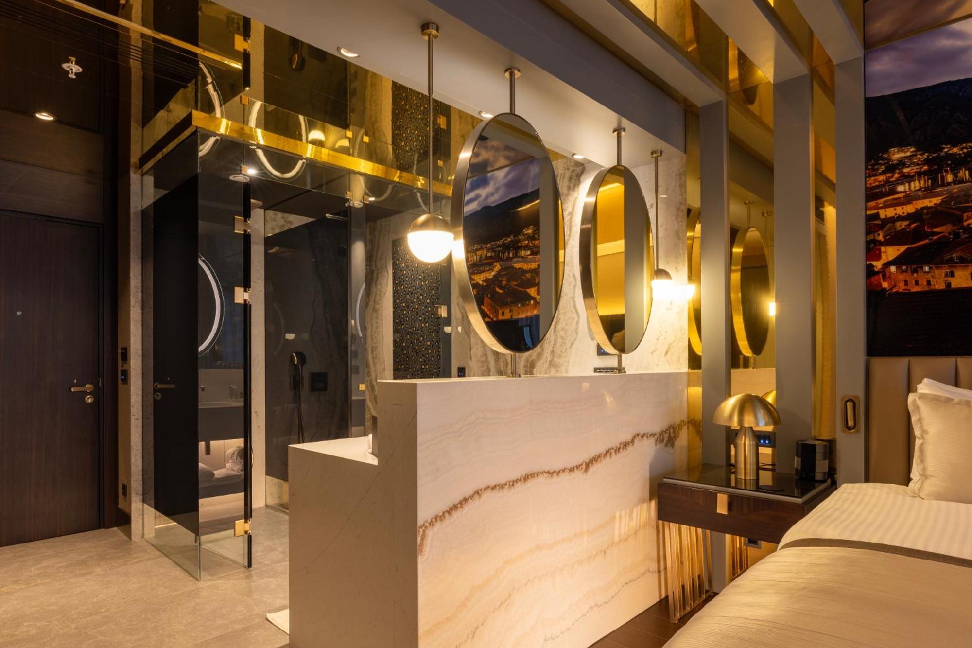 Merit Starlit Hotel & Residences Budva Luaran gambar